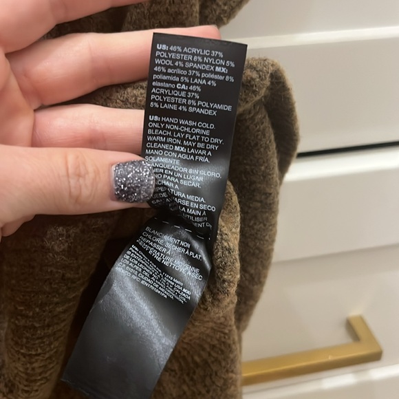 White House Black Market Soft Turtleneck Peplum in Heather Toasted Coconut NWT M - Picture 12 of 12